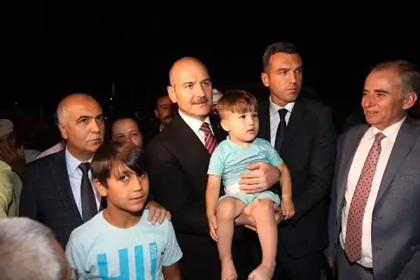 Denizli merkezli 6,0 büyüklüğündeki deprem, Ege ve Akdeniz'i salladı (8) Denizli merkezli 6,0 büyüklüğündeki deprem, Ege ve Akdeniz'i salladı (8)
