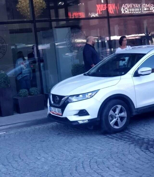 Eşini aldatan Masterchef jüri üyesi Somer Sivrioğlu, sevgilisiyle görüntülendi