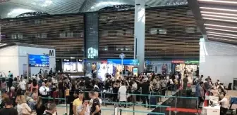 Şavşat: İstanbul Havalimanı'nda bayram yoğunluğu... Havayolu şirketleri ek seferler koydu Şavşat: İstanbul Havalimanı'nda bayram yoğunluğu... Havayolu şirketleri ek seferler koydu