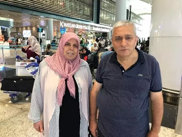 İstanbul Havalimanı'nda bayram yoğunluğu... Havayolu şirketleri ek seferler koydu İstanbul Havalimanı'nda bayram yoğunluğu... Havayolu şirketleri ek seferler koydu