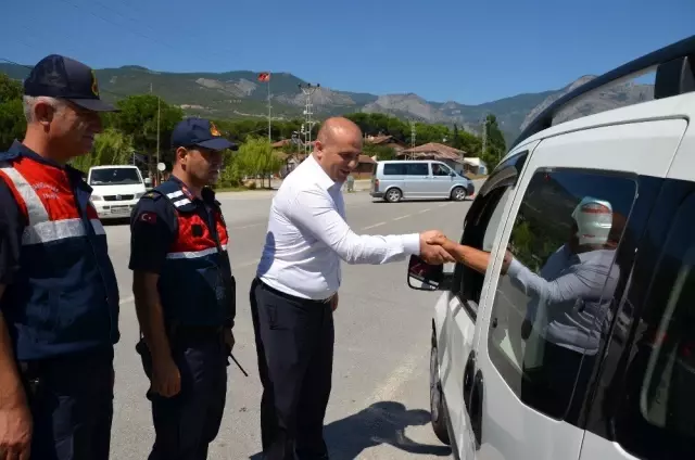 Kaymakam Taş trafik uygulamasına katıldı Kaymakam Taş trafik uygulamasına katıldı