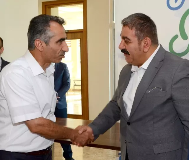 Başkan Sunar, personeliyle bayramlaştı Başkan Sunar, personeliyle bayramlaştı
