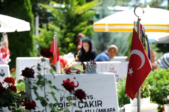 Bayram öncesi şehitler unutulmadı Bayram öncesi şehitler unutulmadı