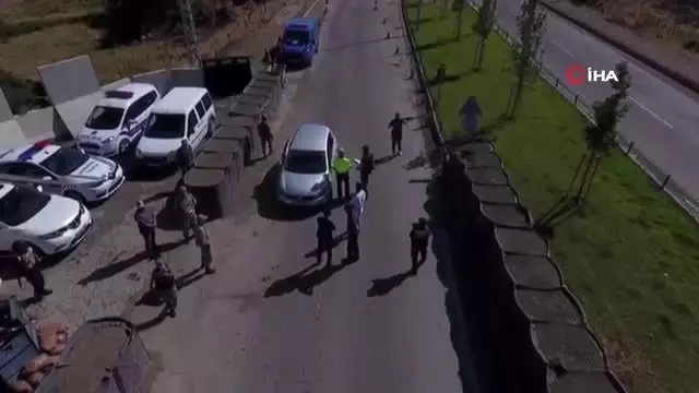 Jandarma ve polisten trafik denetimi havadan görüntülendi