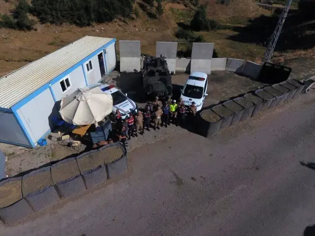 Jandarma ve trafik polislerinden droneli denetim