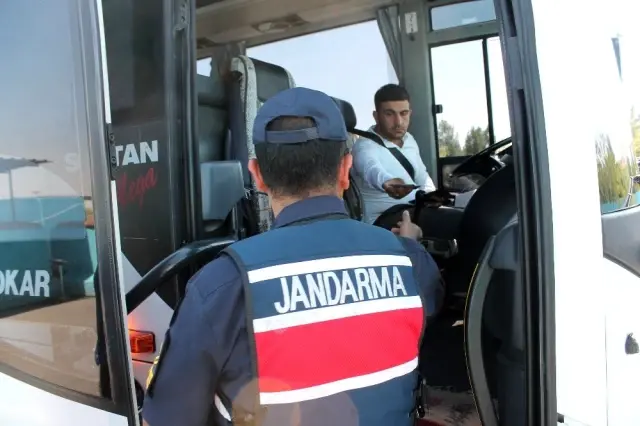 Jandarmadan bayram öncesi trafik denetimi