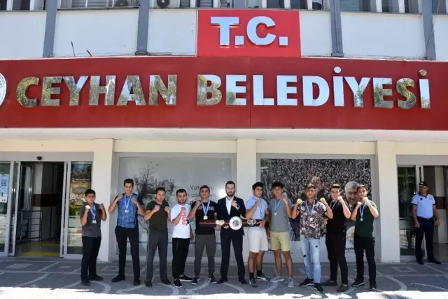 Şampiyonluk sevincini Başkan Aydar ile paylaştılar
