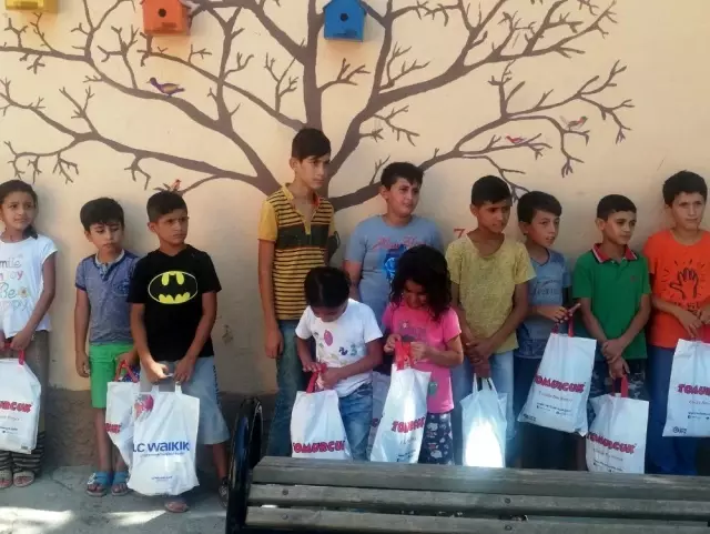 Sınırın masum çocuklarının mutlu günü