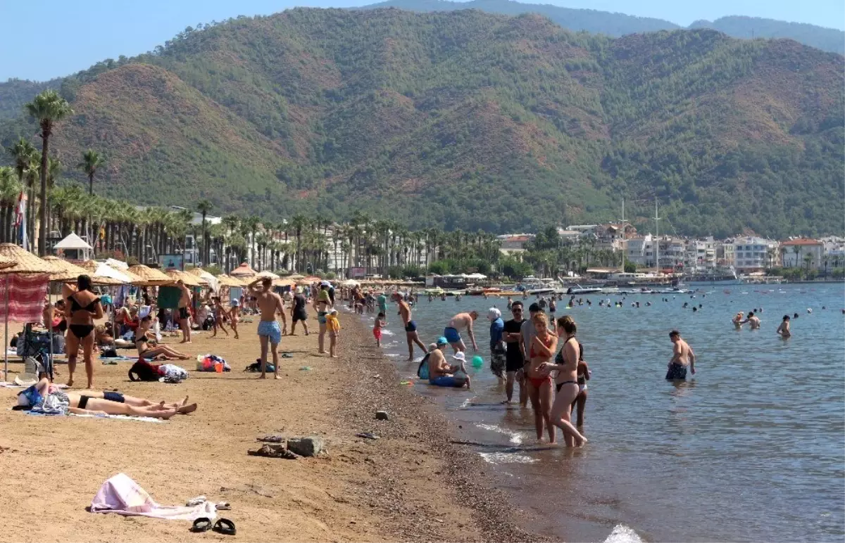 Turizm kentlerinde bayram yoğunluğu, oteller yüzde yüz doluluğa ulaştı