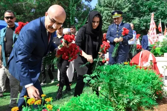 Vali Demirtaş'tan bayram ziyaretleri