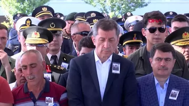ANKARA Şehit uzman çavuş, Ankara'da toprağa verildi ANKARA Şehit uzman çavuş, Ankara'da toprağa verildi