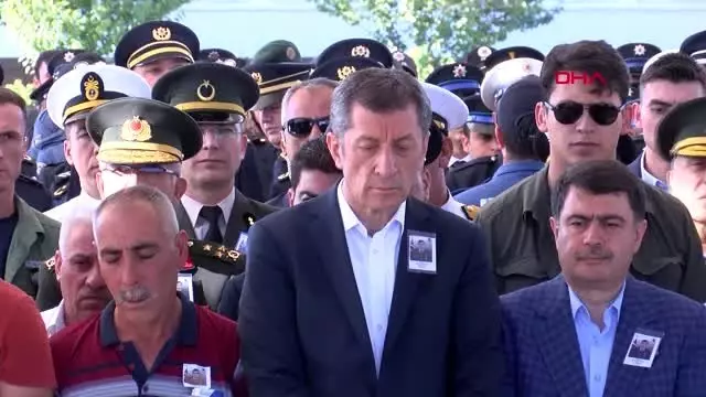 ANKARA Şehit uzman çavuş, Ankara'da toprağa verildi ANKARA Şehit uzman çavuş, Ankara'da toprağa verildi