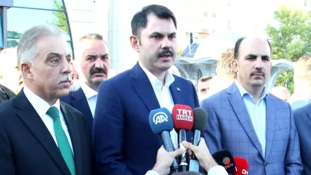 Bakan Kurum jandarma personeli ile bayramlaştı Bakan Kurum jandarma personeli ile bayramlaştı