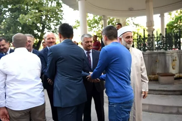 Balıkesir'de resmi bayramlaşma Balıkesir'de resmi bayramlaşma
