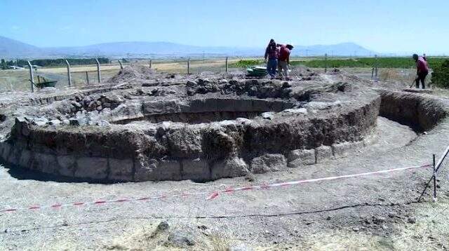 Erzurum'da Sultan Alaaddin yazılı sanduka bulundu