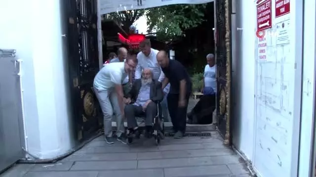 - İzmir'de bayram namazı - İzmir'de bayram namazı