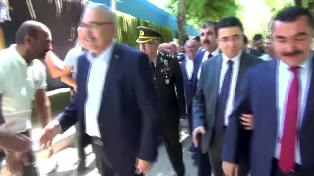 Muş'ta bayramlaşma töreni Muş'ta bayramlaşma töreni