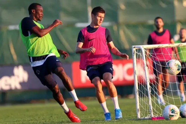 Kasımpaşa'da Trabzonspor maçı hazırlıkları başladı Kasımpaşa'da Trabzonspor maçı hazırlıkları başladı