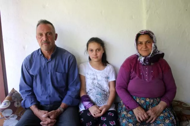 Kolu kırıldı, götürüldüğü hastanede kalbinin delik olduğu ortaya çıktı Kolu kırıldı, götürüldüğü hastanede kalbinin delik olduğu ortaya çıktı