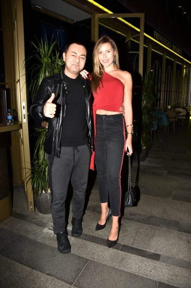 Serdar Ortaç, Chloe Loughnan'ın 20 milyon TL'lik villanın yarısını istediği haberlerini yalanladı