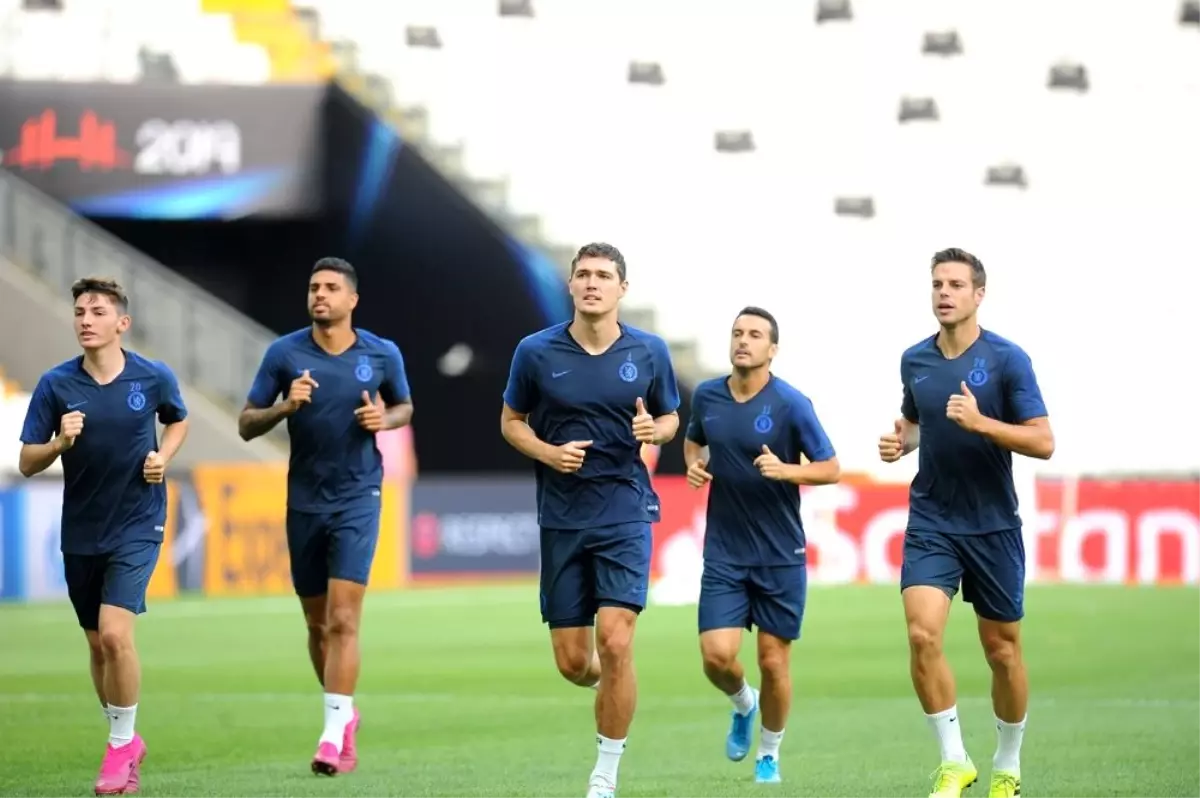 Chelsea son antrenmanını Beşiktaş Park'ta yaptı