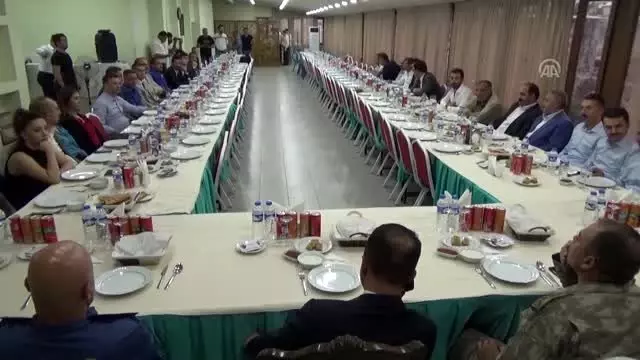 Kaymakam Kendüzler için veda yemeği Kaymakam Kendüzler için veda yemeği