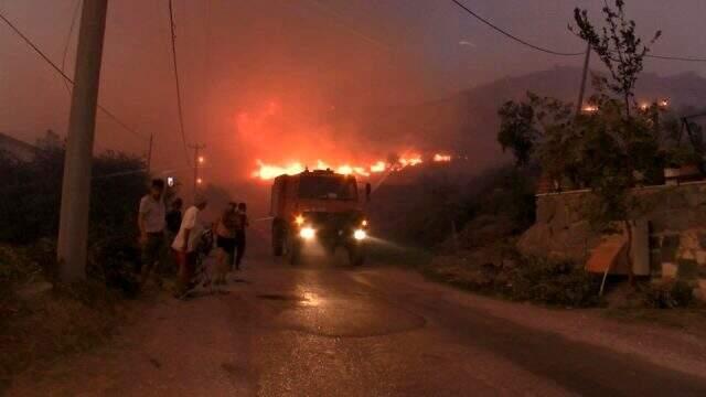 Marmara Adası'ndaki yangınla ilgili baba-oğul gözaltında