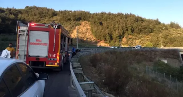 Orman yangınına giden itfaiye ekiplerine silahlı saldırı ihbarı polisi harekete geçirdi
