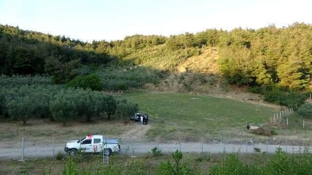 Orman yangınına giden itfaiye ekiplerine silahlı saldırı ihbarı polisi harekete geçirdi
