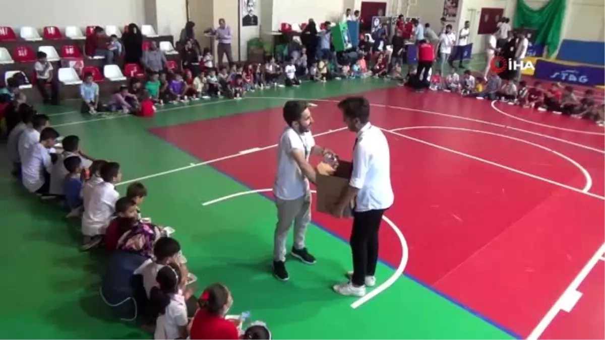 Türk ve mülteci çocuklara 'Bayram' eğlencesi
