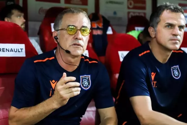 UEFA Şampiyonlar Ligi: Olympiakos: 0 - Başakşehir: 0 (İlk Yarı) UEFA Şampiyonlar Ligi: Olympiakos: 0 - Başakşehir: 0 (İlk Yarı)