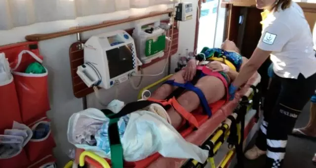 Ünlü oyuncu Göksel Arsoy'un oğlu, sürat teknesiyle çarptığı bir kadını ağır yaraladı