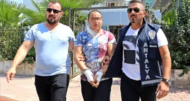 Ablasını boynundan bıçaklayarak öldüren genç konuştu: Kötü yola düştüğünü sandım