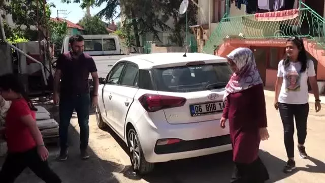 Bayramda torunun torununu görmenin mutluluğunu yaşadı