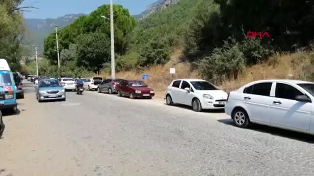 MUĞLA Akyaka'da bayram yoğunluğu-2