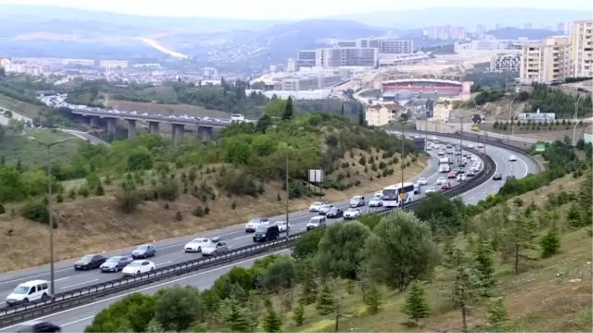 Tatilciler dönüş yolunda