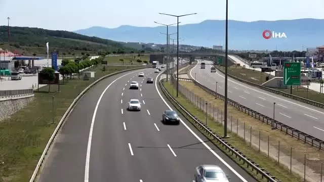 TEM'in Bolu geçişinde bayram dönüşü trafiği rahat