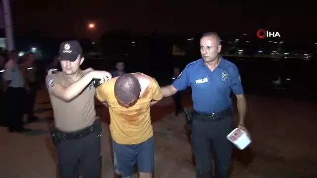 Adana'da eli satırlı saldırgan dehşet saçtı: 3 yaralı