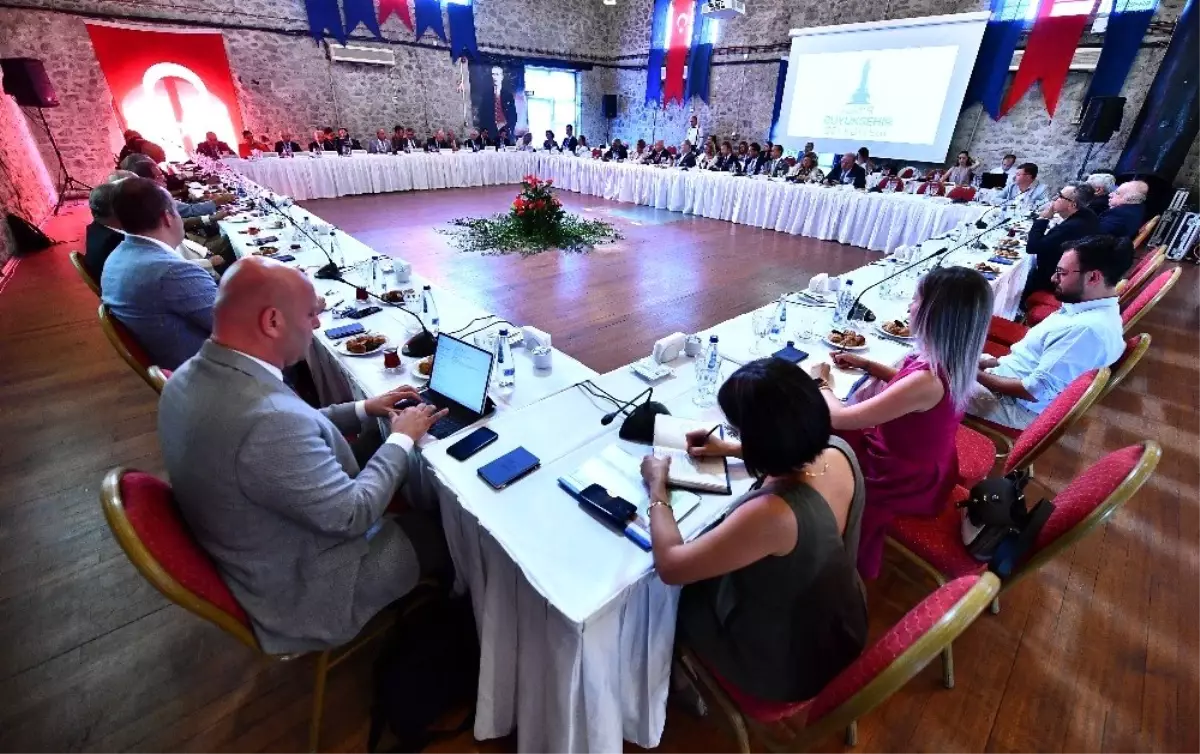 İzmir için uluslararası işbirliği zamanı