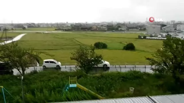 Japonya'da beklenen fırtına hayatı felç etti! 600 bin kişi tahliye edilecek