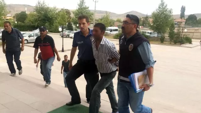 Kavgayı ayıran babasını yanlışlıkla öldürdü