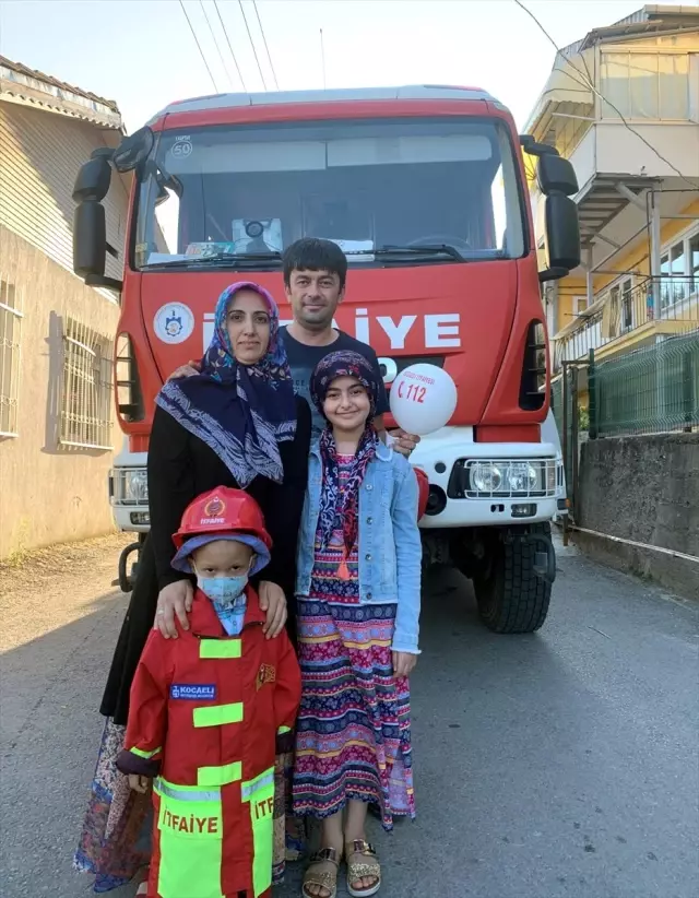 Lösemi hastası Ahmet Eren'in itfaiyecilik hayali gerçek oldu Lösemi hastası Ahmet Eren'in itfaiyecilik hayali gerçek oldu