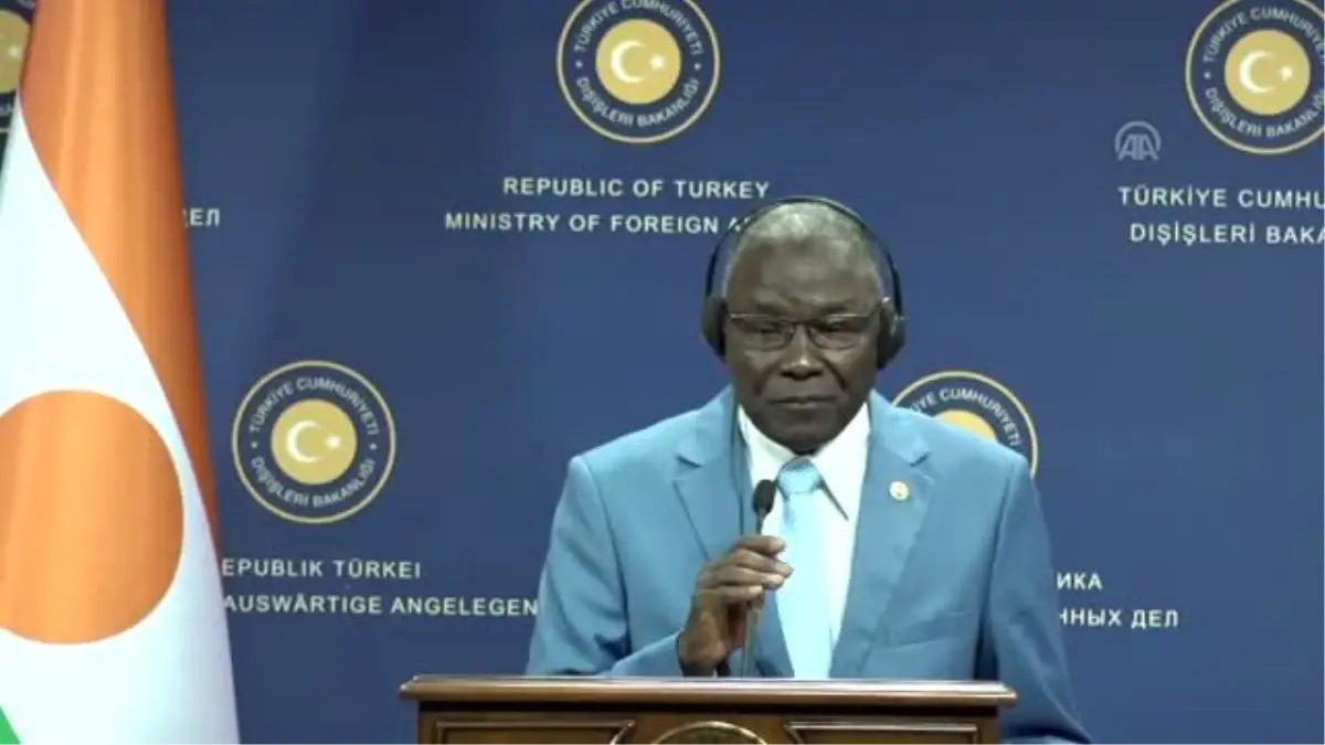 Nijer Dışişleri Bakanı Ankourau (1)