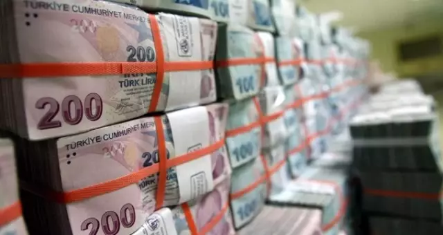 Bütçe Temmuz'da fazla verdi