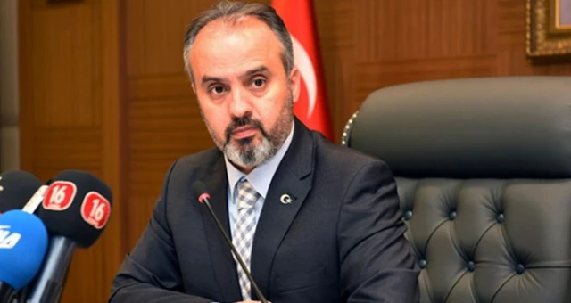 Belediyenin tüm şirketlerine kendisini başkan olarak atayan Alinur Aktaş istifa etti