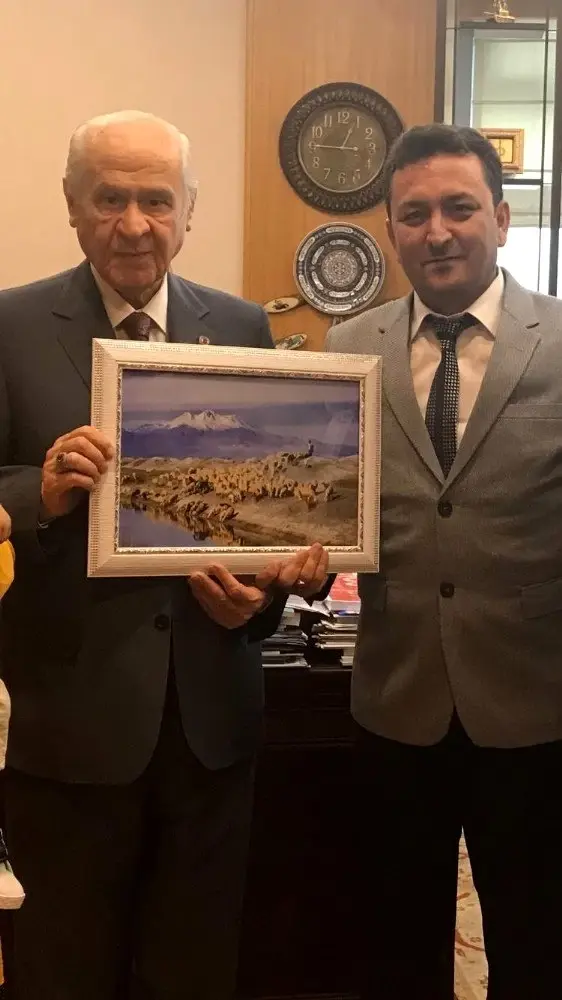 Develispor Başkanı Ali Kabak, Devlet Bahçeli'yi Ziyaret Etti Develispor Başkanı Ali Kabak, Devlet Bahçeli'yi Ziyaret Etti