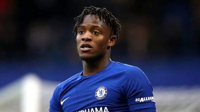Fenerbahçe'ye Batshuayi'den kötü haber! Hedef PSG'nin golcüsü
