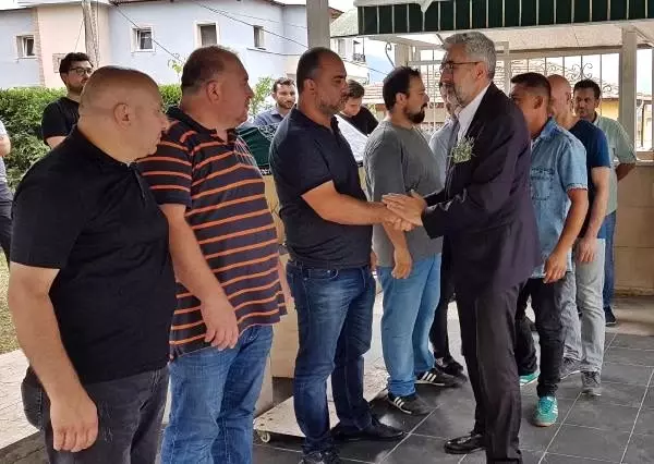 Gazeteci Serkan Bayraktar toprağa verildi Gazeteci Serkan Bayraktar toprağa verildi