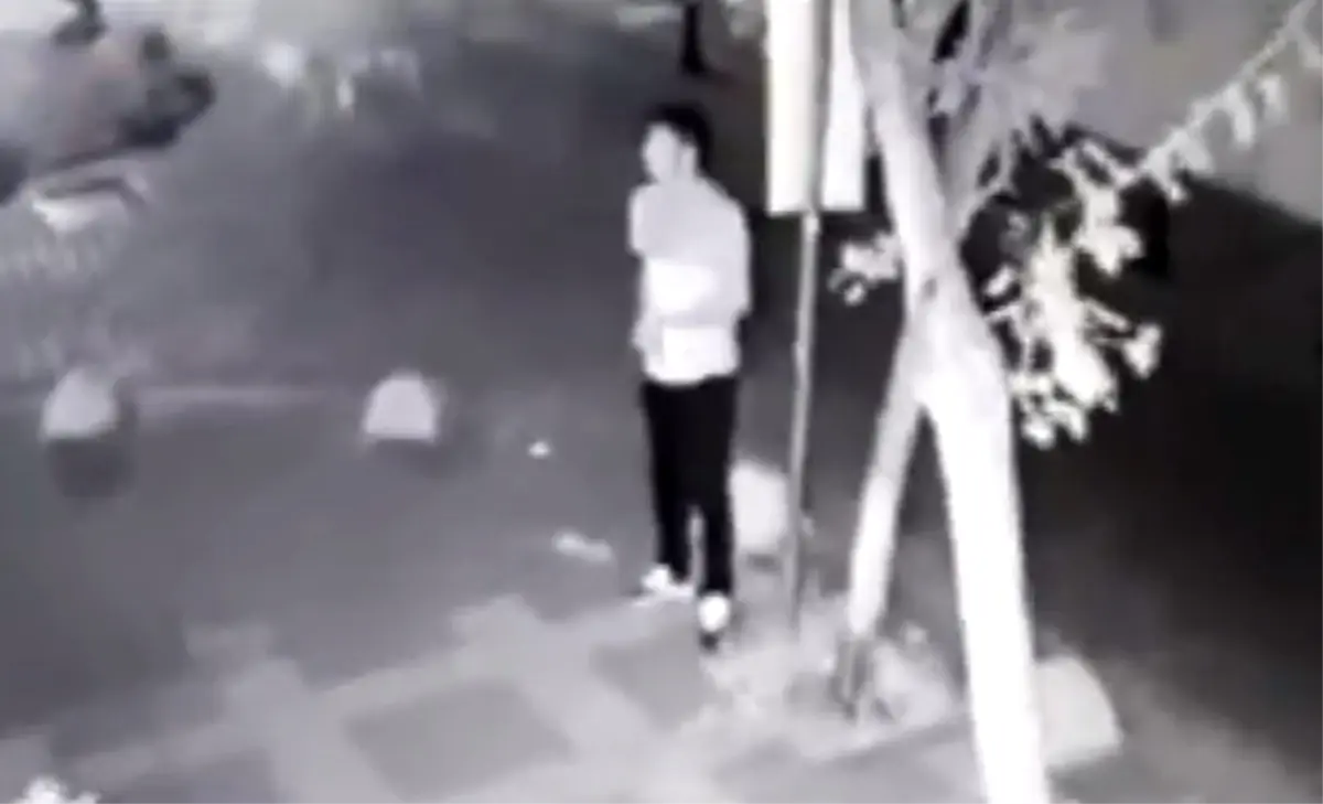 Gelen hesaba kızıp kafeye molotof attı