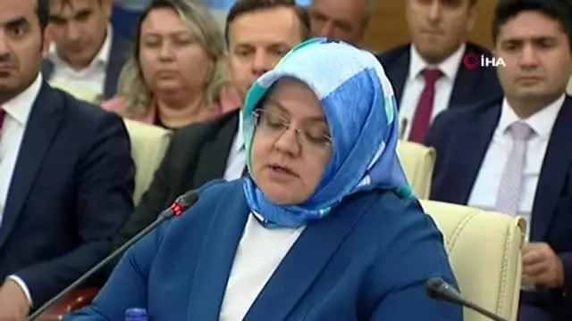 Hükümet memur maaş zam teklifini açıkladı Hükümet memur maaş zam teklifini açıkladı